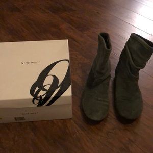 Nine West Gray Suede Ankle Boots - Size 9